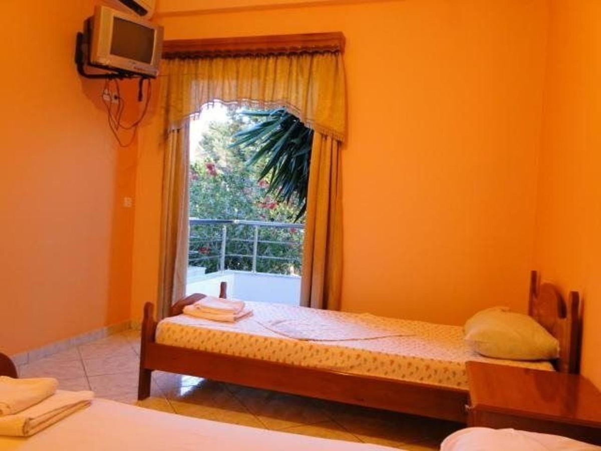 Perla Hotel Saranda Экстерьер фото